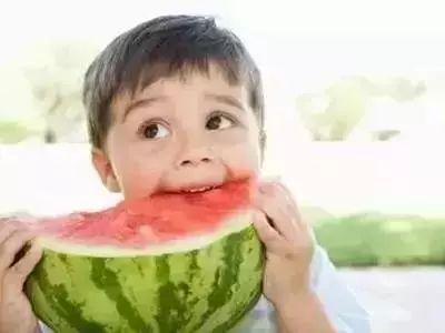 魏叔菲吃瓜,揭秘娱乐圈幕后故事  第3张