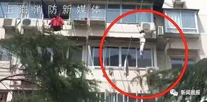 楼下的吃瓜群众,揭秘社区八卦风云  第2张