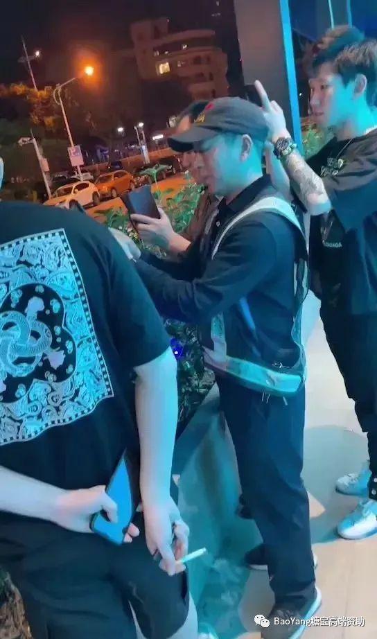 吃瓜车里拍视频,短视频背后的社会现象与网络文化  第3张