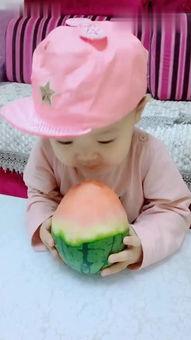 吃瓜可爱视频,可爱吃瓜视频带你笑翻天  第3张