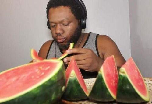 吃瓜暴怒,揭秘网络舆论背后的情绪风暴  第2张