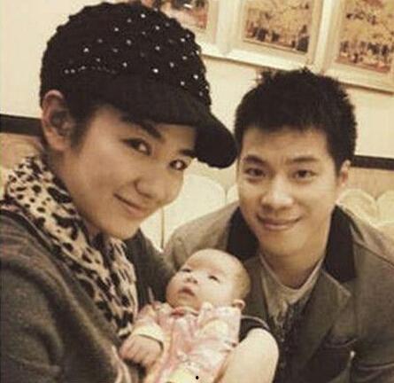 黄奕吃瓜视频  第2张