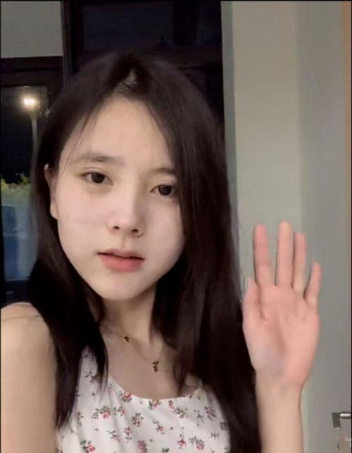 小霸宠吃瓜,揭秘娱乐圈幕后风云  第1张